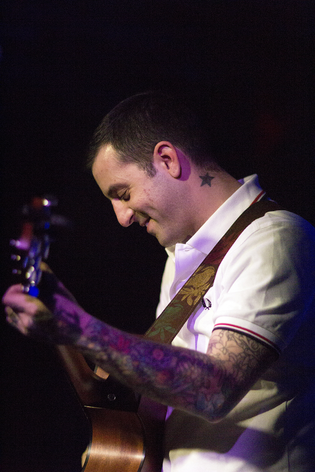Bayside - lead singer and songwriter, Anthony Raneri playing guitar.